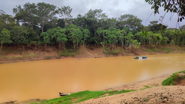 Na Capital, nível do Rio Acre se aproxima dos 2 metros nesta segunda-feira